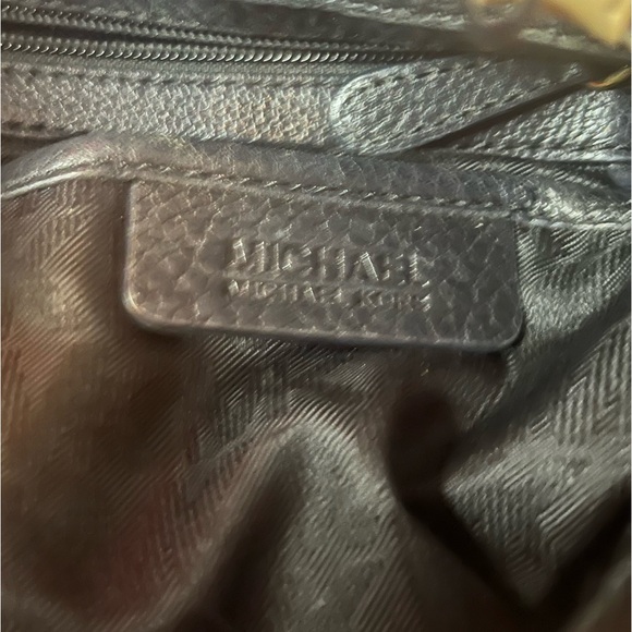 Authentic Michael Kors Purse!!! #0122b - Picture 5 of 13